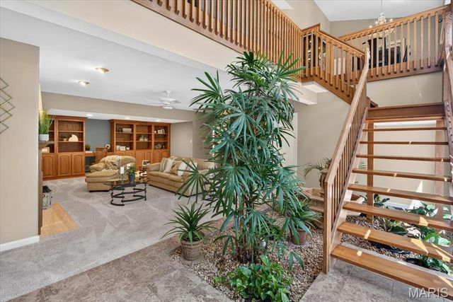 12402 Stratford Ridge Court, Creve Coeur, MO 63141