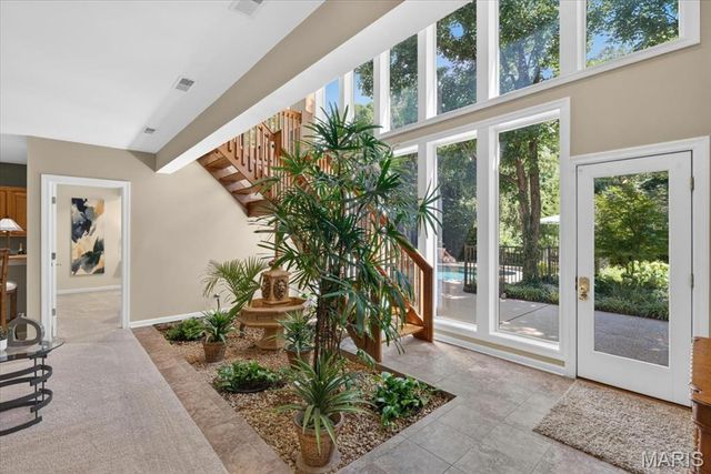 12402 Stratford Ridge Court, Creve Coeur, MO 63141