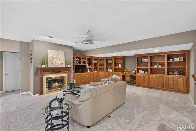 12402 Stratford Ridge Court, Creve Coeur, MO 63141