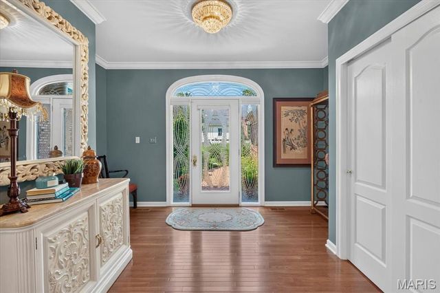 12402 Stratford Ridge Court, Creve Coeur, MO 63141