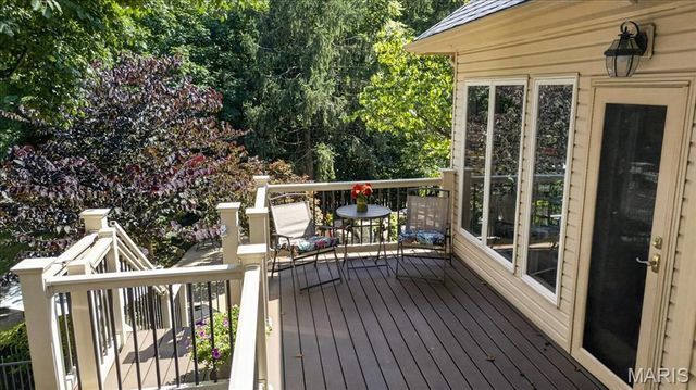 12402 Stratford Ridge Court, Creve Coeur, MO 63141