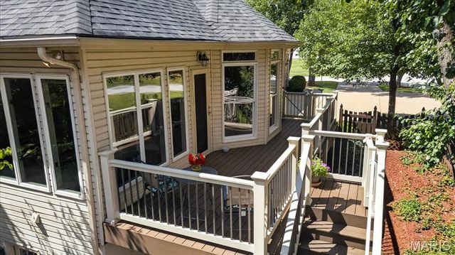 12402 Stratford Ridge Court, Creve Coeur, MO 63141