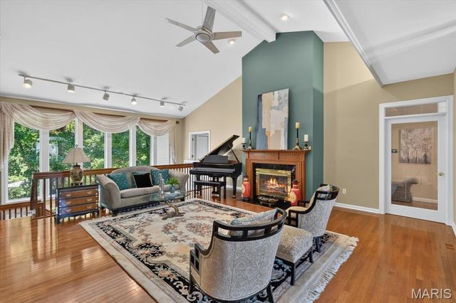 12402 Stratford Ridge Court, Creve Coeur, MO 63141
