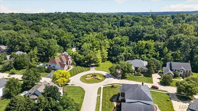 12402 Stratford Ridge Court, Creve Coeur, MO 63141