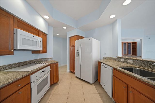 3329 SUNSET KEY CIRCLE 308, Punta Gorda, FL 33955