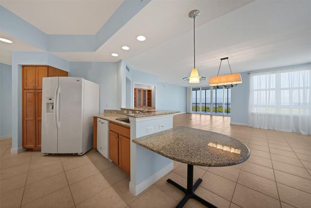 3329 SUNSET KEY CIRCLE 308, Punta Gorda, FL 33955