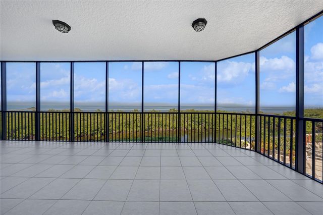 3329 SUNSET KEY CIRCLE 308, Punta Gorda, FL 33955