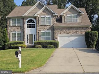 8400 POPLAR HILL DR, Clinton, MD 20735