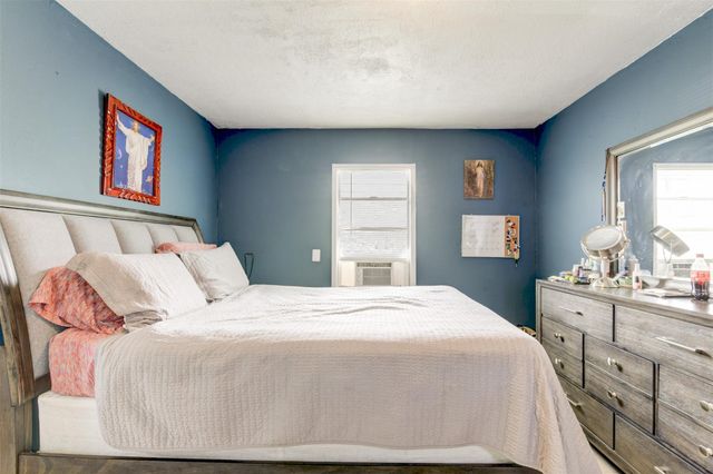 1202 Hunter Drive, Texas City, TX 77590