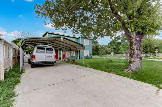 1202 Hunter Drive, Texas City, TX 77590