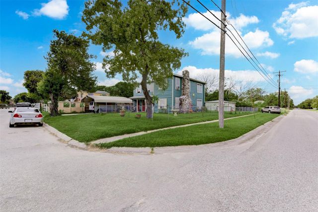 1202 Hunter Drive, Texas City, TX 77590