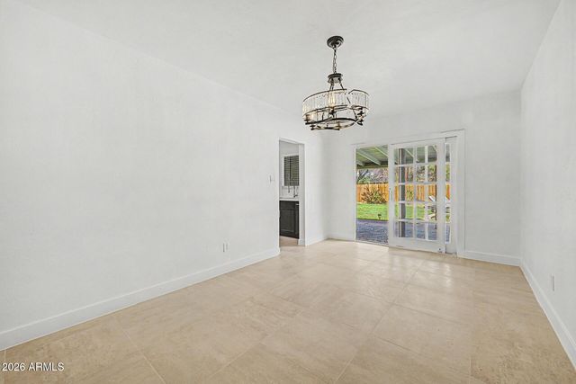 5828 W MORTEN Avenue, Glendale, AZ 85301