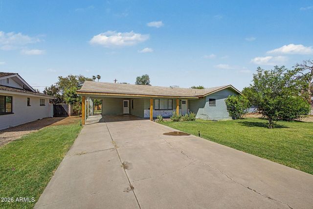 5828 W MORTEN Avenue, Glendale, AZ 85301