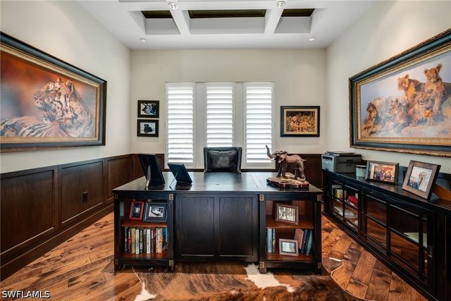 384 Edgemere WAY E, Naples, FL 34105