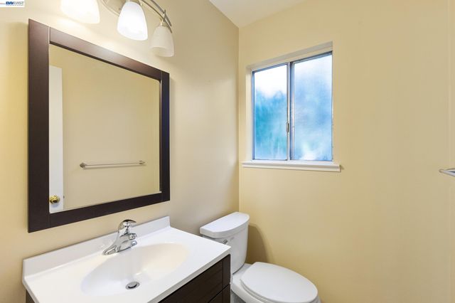 1223 Marionola Way, Pinole, CA 94564