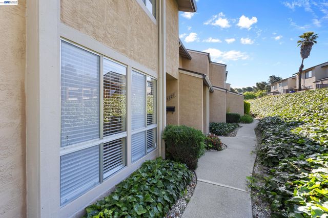 1223 Marionola Way, Pinole, CA 94564