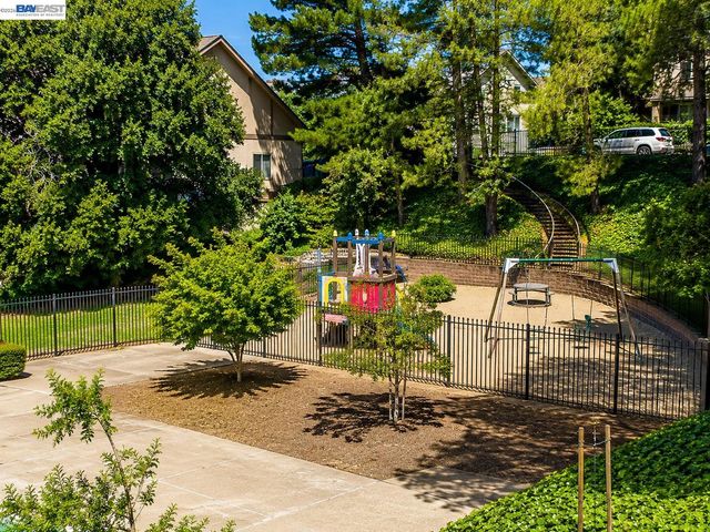 1223 Marionola Way, Pinole, CA 94564