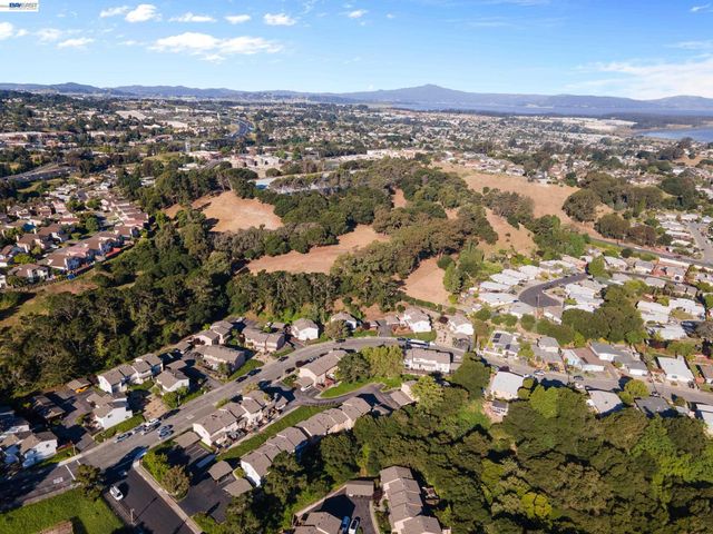 1223 Marionola Way, Pinole, CA 94564