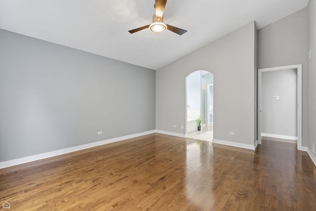 2008 Crooked Tree Court, Mchenry, IL 60050