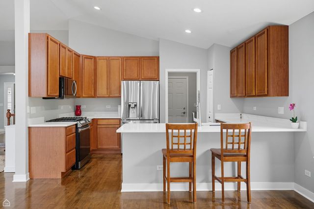 2008 Crooked Tree Court, Mchenry, IL 60050