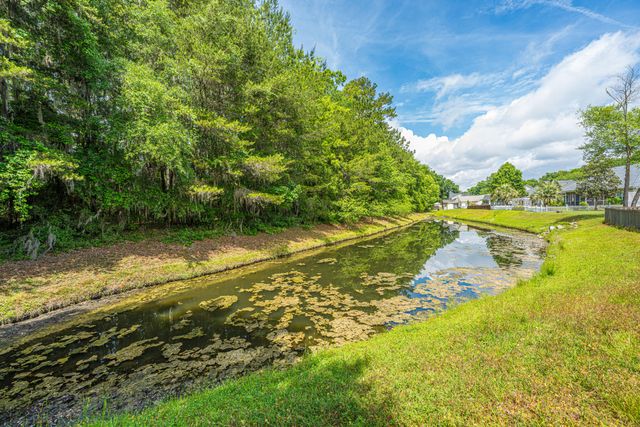 99 Northpark Avenue, Summerville, SC 29485