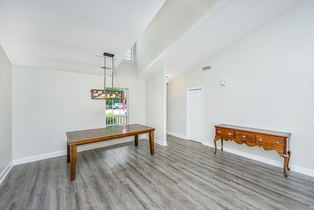 99 Northpark Avenue, Summerville, SC 29485