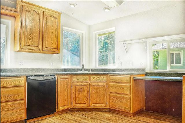 195 Turnagain Drive, Selma, OR 97538