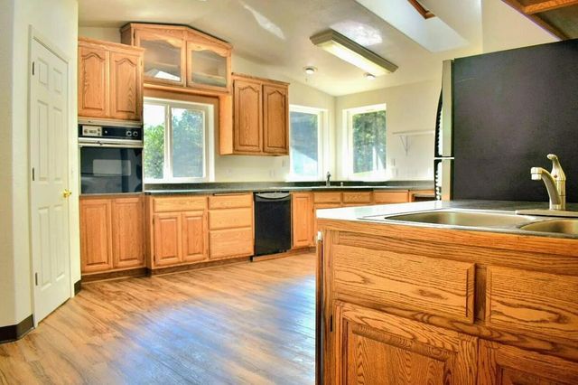 195 Turnagain Drive, Selma, OR 97538