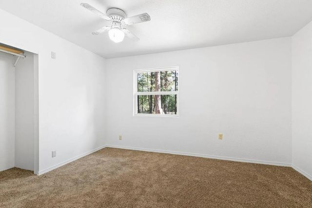 195 Turnagain Drive, Selma, OR 97538