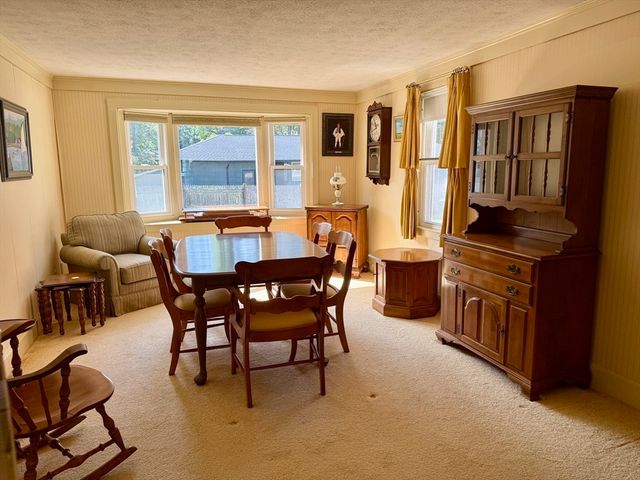 16 Pauline St, New Bedford, MA 02740