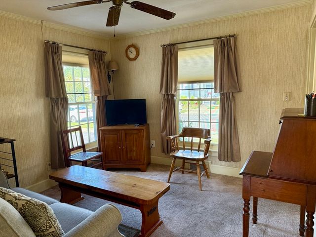 16 Pauline St, New Bedford, MA 02740