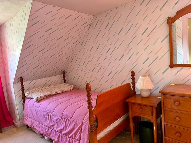 16 Pauline St, New Bedford, MA 02740