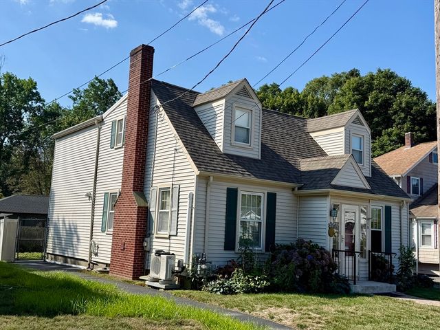 16 Pauline St, New Bedford, MA 02740
