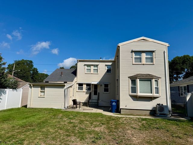 16 Pauline St, New Bedford, MA 02740
