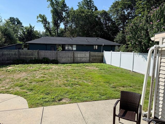 16 Pauline St, New Bedford, MA 02740