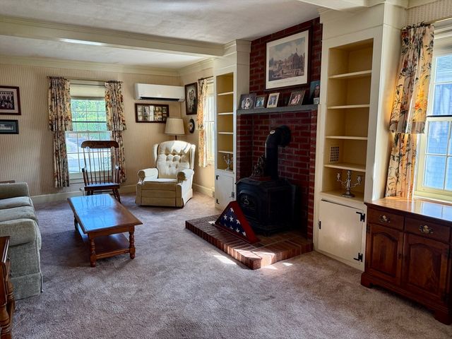 16 Pauline St, New Bedford, MA 02740