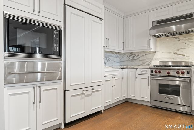 85 Memorial Road APT 411, West Hartford, CT 06107