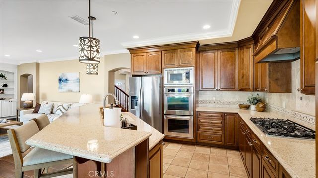 475 S Laureltree, Anaheim Hills, CA 92808