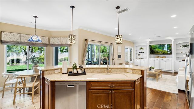 475 S Laureltree, Anaheim Hills, CA 92808