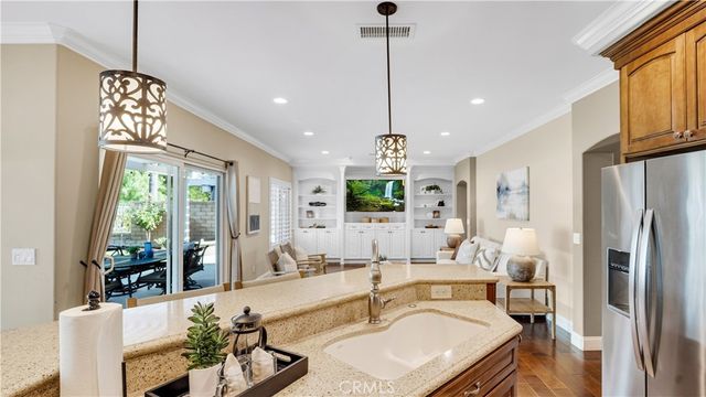 475 S Laureltree, Anaheim Hills, CA 92808