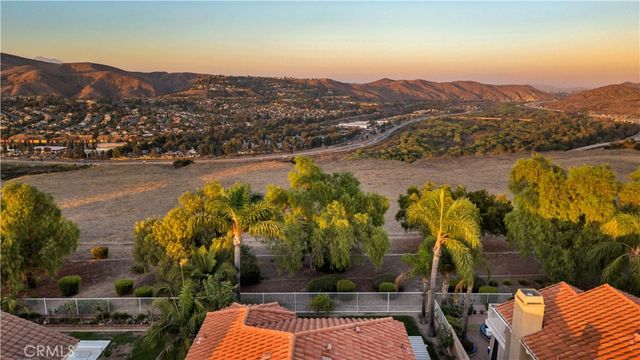475 S Laureltree, Anaheim Hills, CA 92808