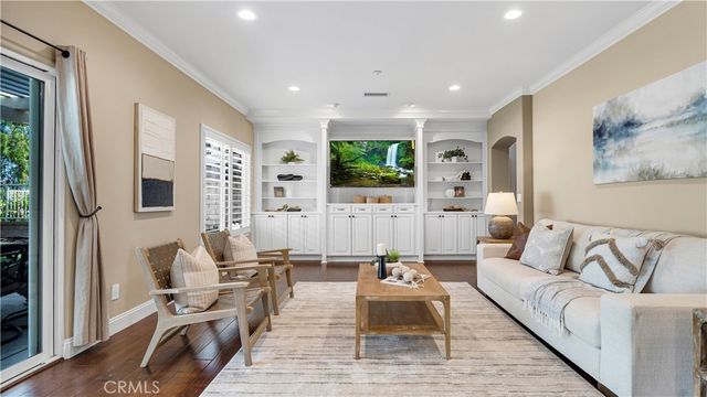 475 S Laureltree, Anaheim Hills, CA 92808