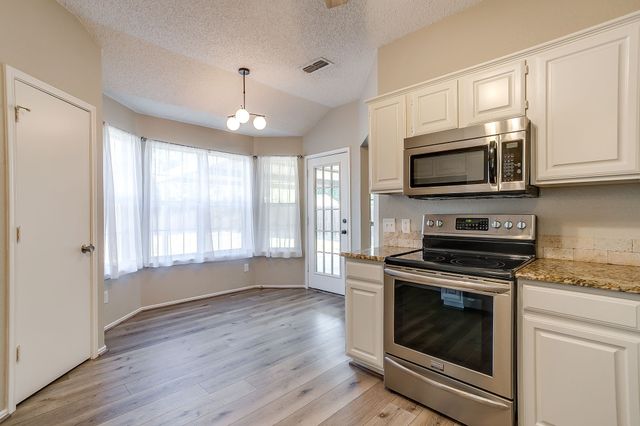 5024 Prairie Creek Trail, Fort Worth, TX 76179