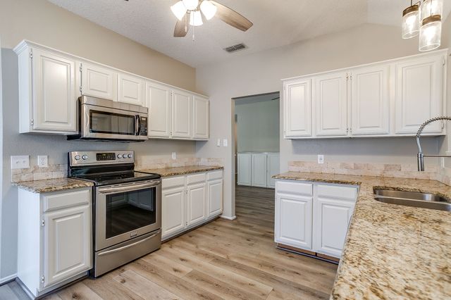 5024 Prairie Creek Trail, Fort Worth, TX 76179