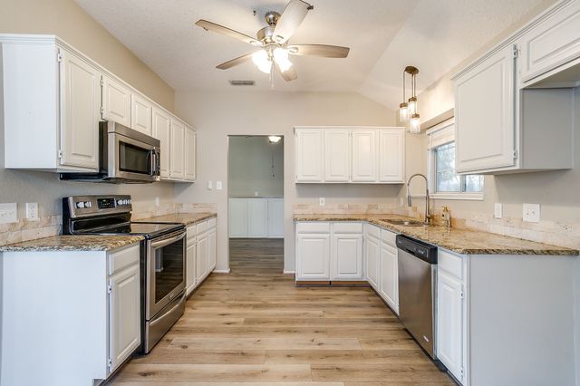 5024 Prairie Creek Trail, Fort Worth, TX 76179