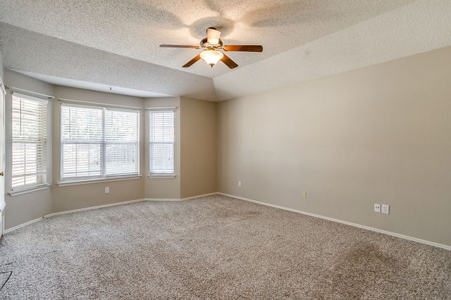5024 Prairie Creek Trail, Fort Worth, TX 76179