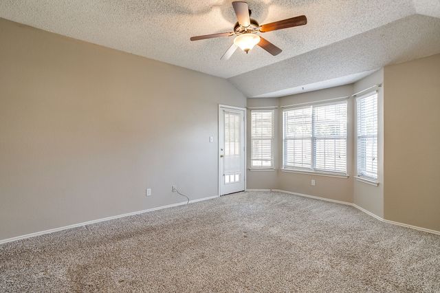 5024 Prairie Creek Trail, Fort Worth, TX 76179