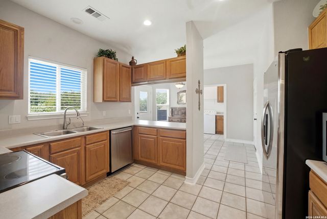 26334 Dancing Bear, San Antonio, TX 78260