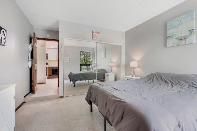 6710 Vernon Avenue S 406, Edina, MN 55436