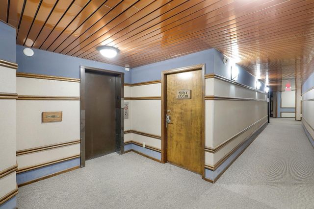6710 Vernon Avenue S 406, Edina, MN 55436